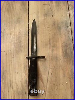 Authentic Original Colt USGI Bayonet Fighting Knife Crackle Scabbard Military
