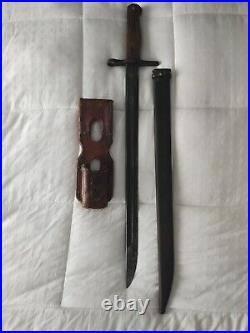 WWII Japanese Type 30 Bayonet Straight Quillion withWooden Scabbard a-x