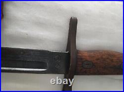 WWII Japanese Type 30 Bayonet Straight Quillion withWooden Scabbard a-x